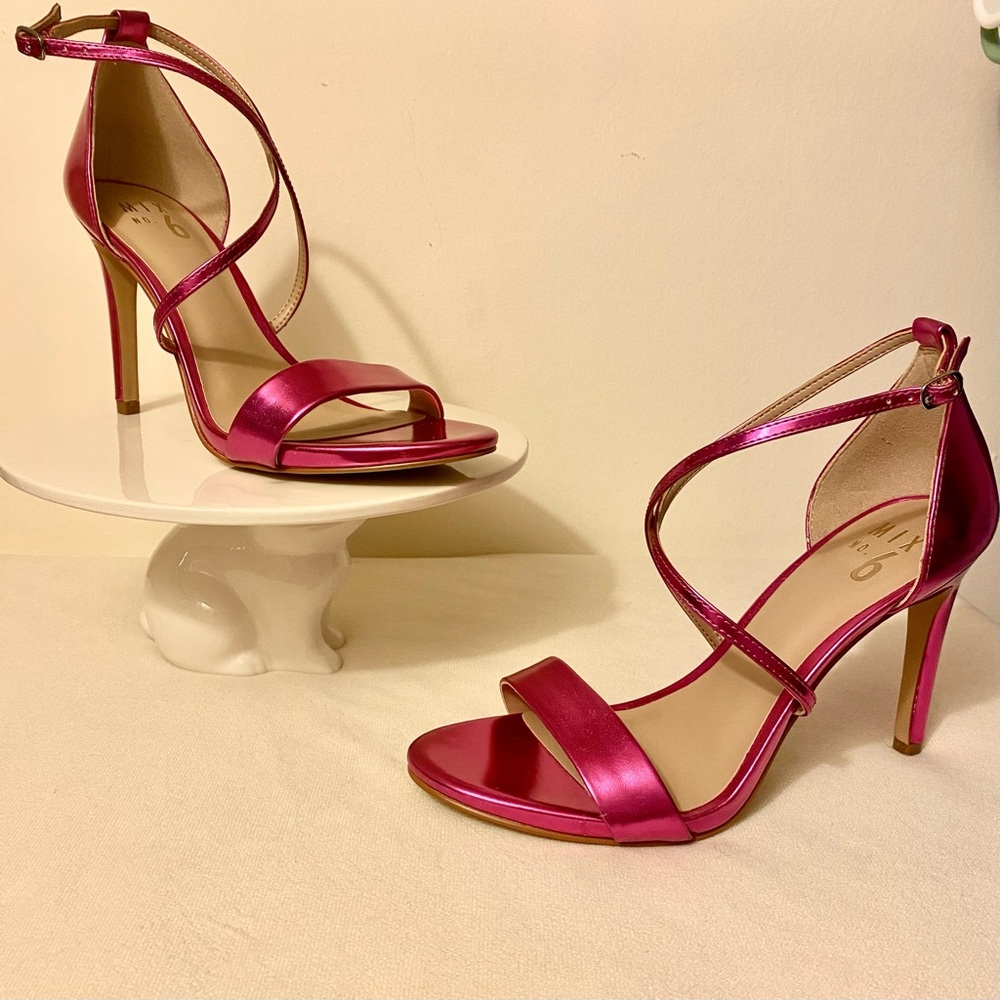 Hot pink /metallic heels